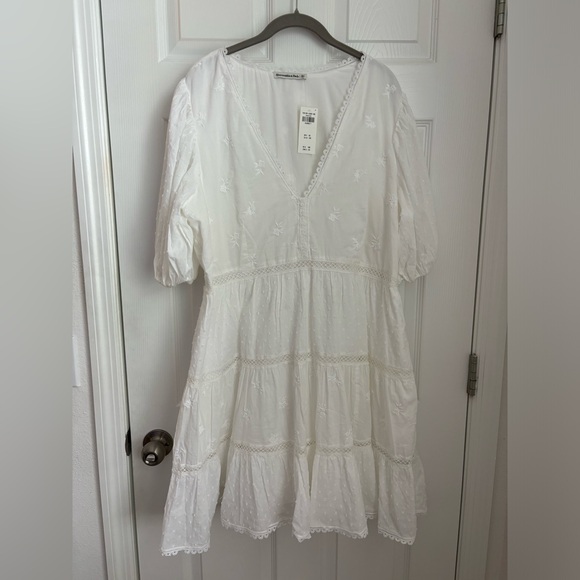 ABERCROMBIE & FITCH DRESS - Picture 2 of 8